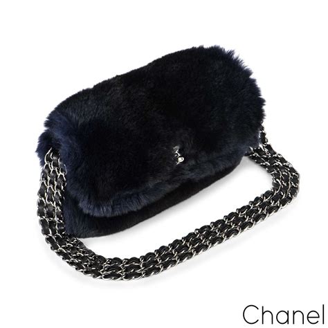 chanel 2018 orylag chevron flap bag